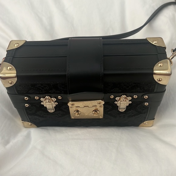 Louis Vuitton 1/1 sequin from saks special order clutch bag. Authentic - Picture 4 of 4